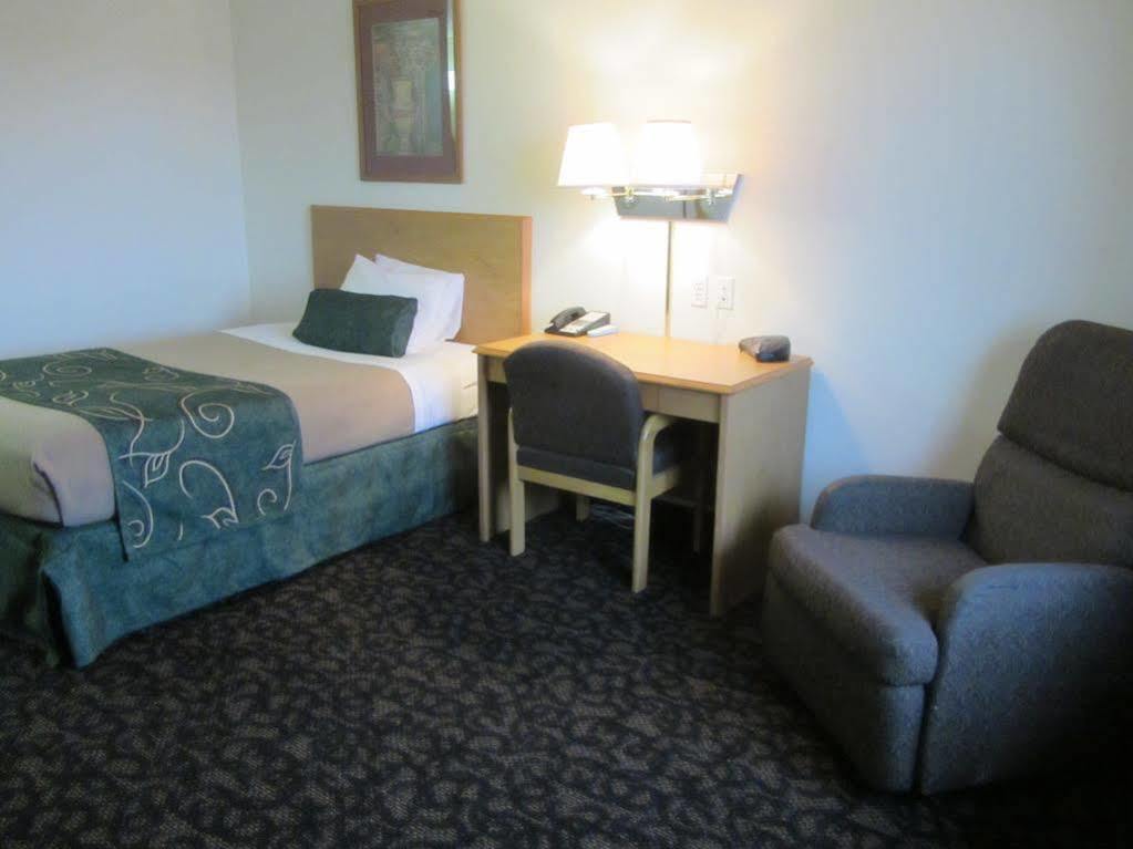 Travelodge By Wyndham Pecos Eksteriør billede